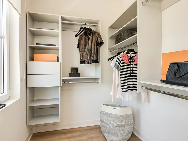 Walk-in Closets