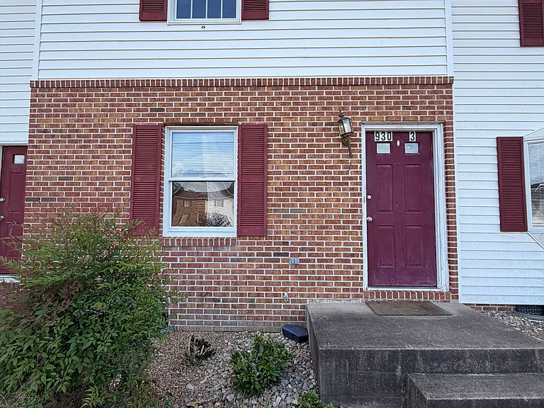 930 Beverly Dr #3 — Photo 1