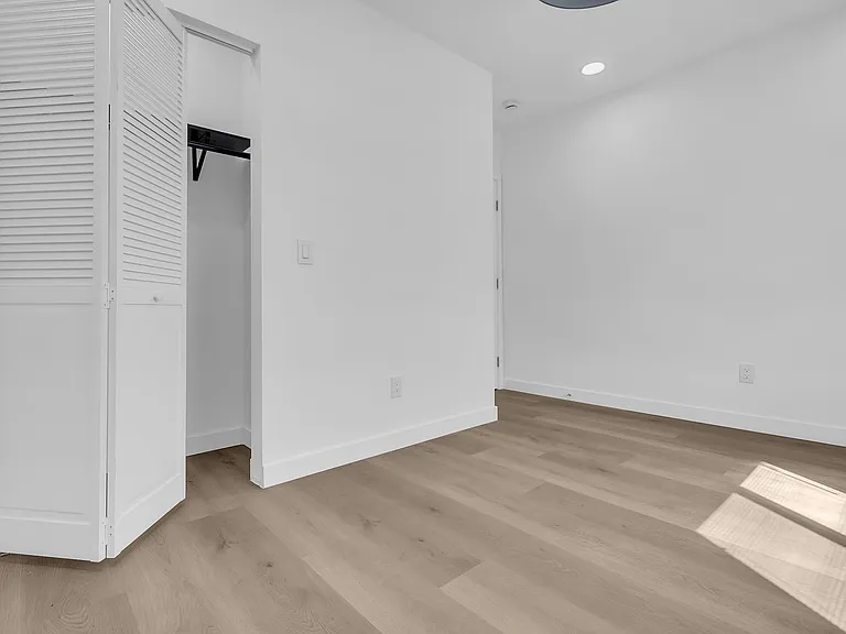 5518 Denker Ave — Photo 11