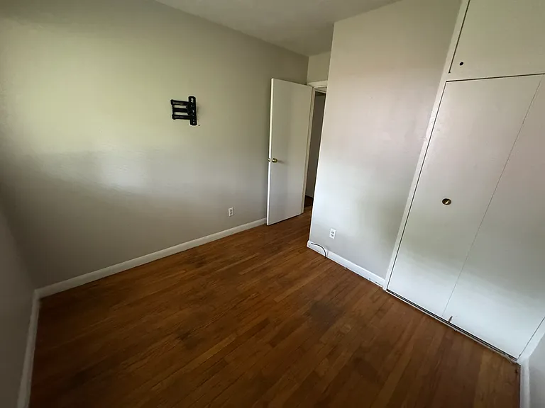 424 Morgan Ln — Photo 11