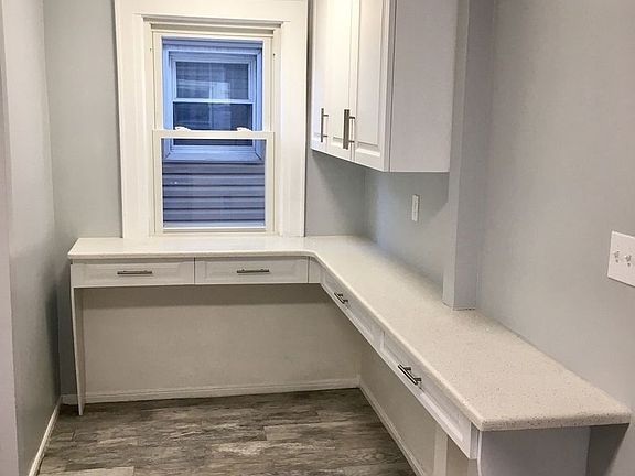 2nd image of 6921 Nansen St