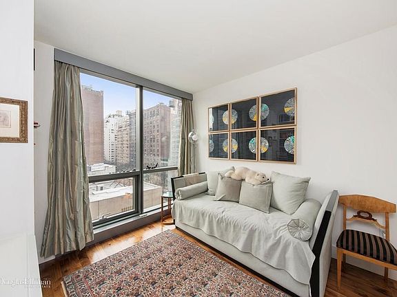 5th image of 300 E 79th St APT 7A