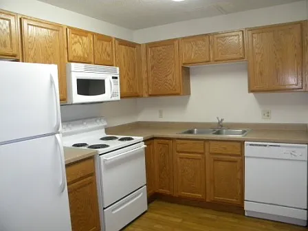 Trailside Apartments & Townhomes — Photo 11