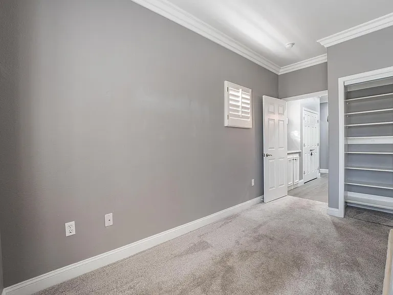 2021 Capestone St — Photo 31