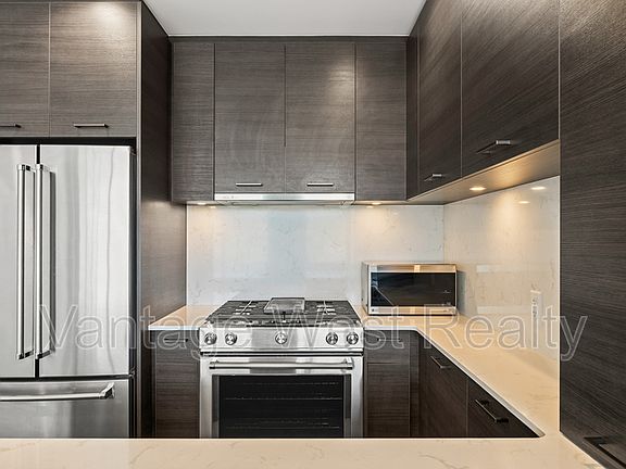 5th image of 1181 Sunset Dr #2207