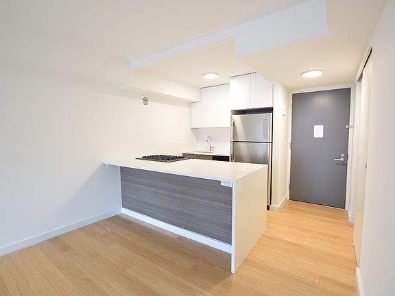 2nd image of 296 Mulberry St #4N