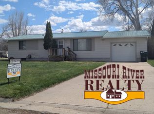 405 S 3rd St W, Malta, MT 59538