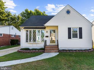 211 Arundel Rd, Pasadena, MD 21122