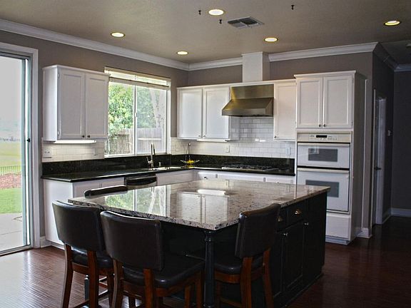 3rd image of 5405 Wesley Ct