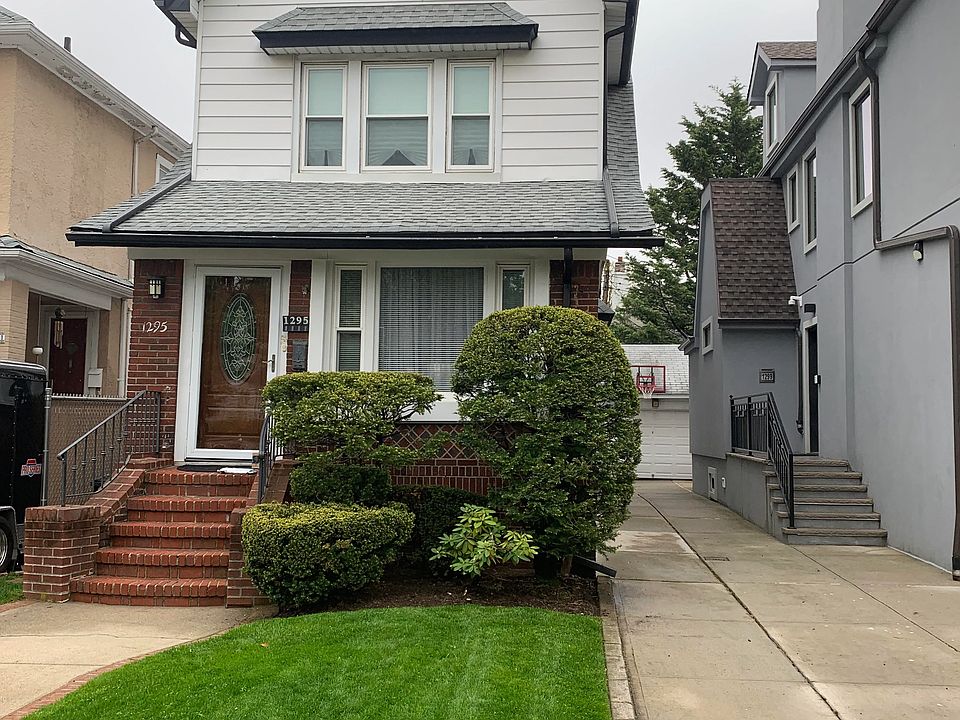 1st image of 1295 E 22nd St