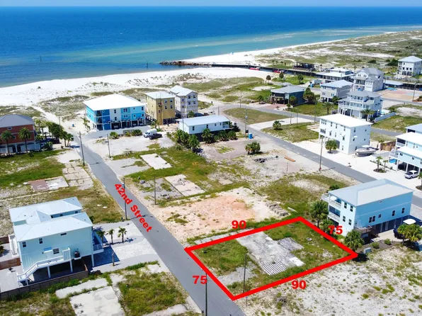 116 42nd St, Mexico Beach, FL 32456