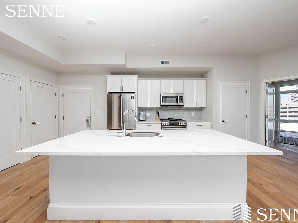 1st image of 95 Fawcett St #314