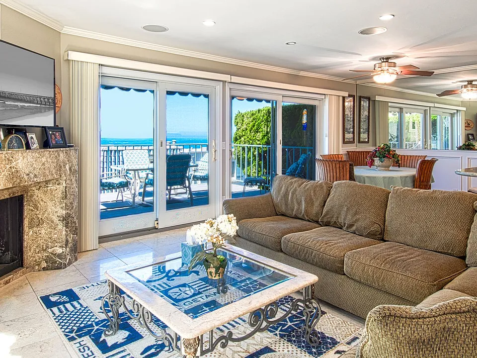 26032 Vista Dr E