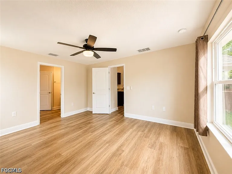 2600 NW 1st Pl — Photo 12