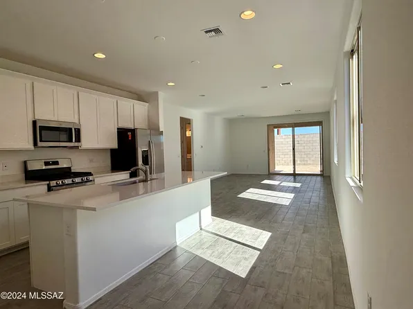 6037 E Campolina Trl, Tucson, AZ 85756