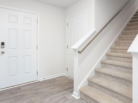 5th image of 325 Wellspring Drive