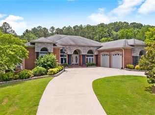 12 Bridlewood Ct, Cartersville, GA 30120