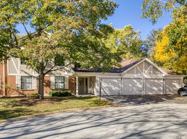 1182 Buckingham Ct APT D2, Wheeling, IL 60090