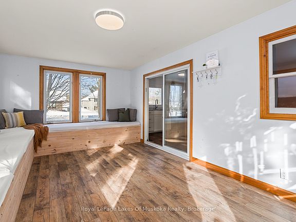 5th image of 30 Kitchen Rd S