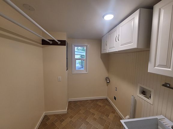 5th image of 348 W Colorado St