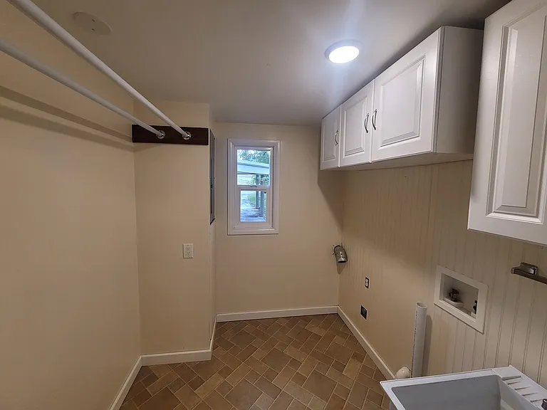 348 W Colorado St — Photo 5