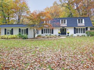 18381 N Fruitport Rd, Spring Lake, MI 49456