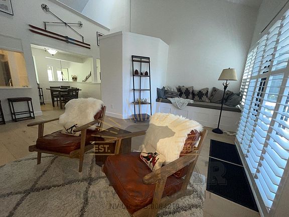 3rd image of 770 Southwood Blvd Unit 12