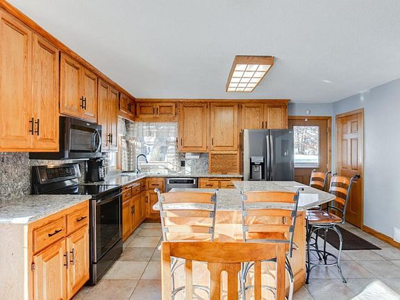 3rd image of 5398 253rd Ave NE