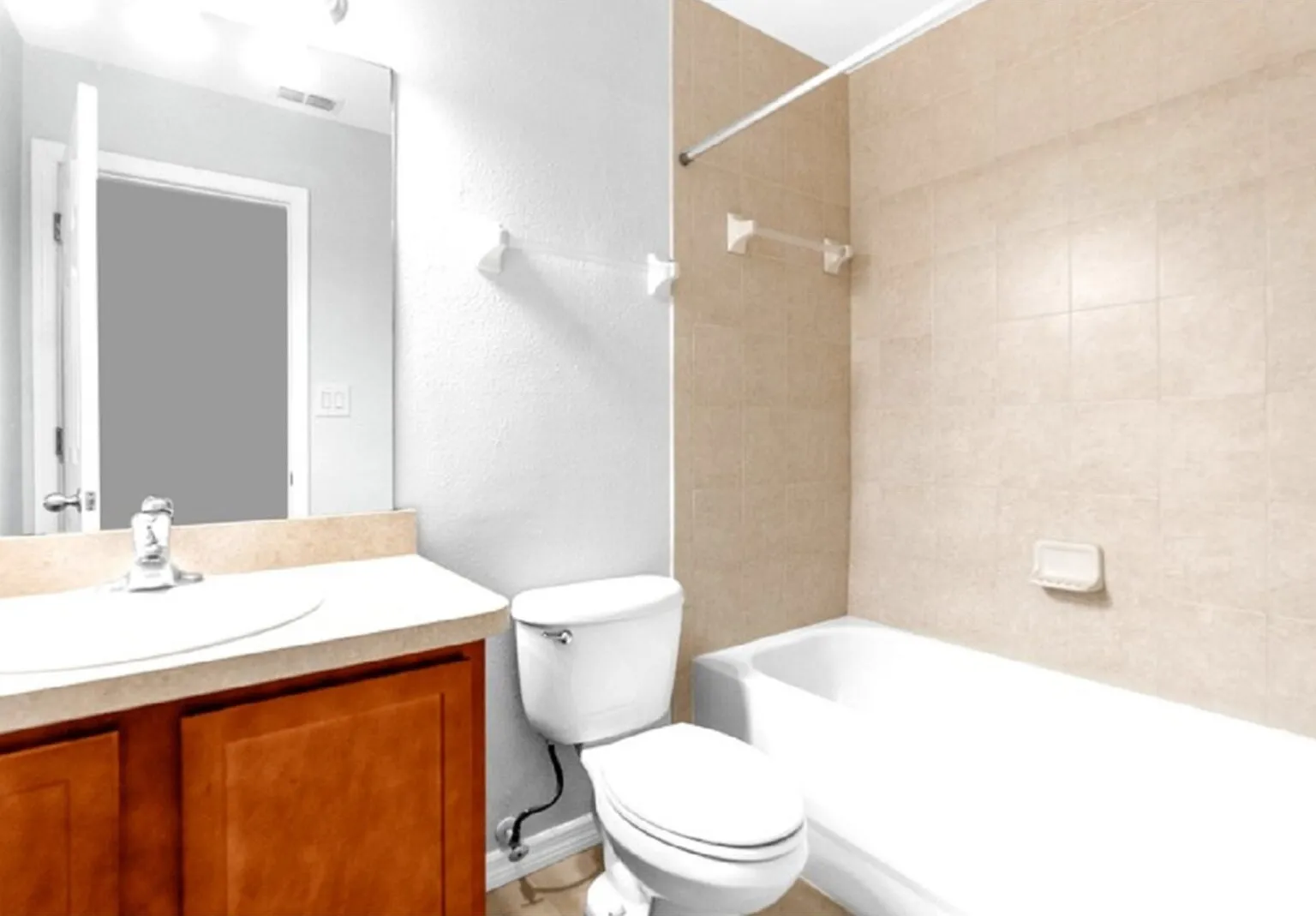 2 bed, 2.0 bath, 1000 sqft, $1,459 — Photo 3