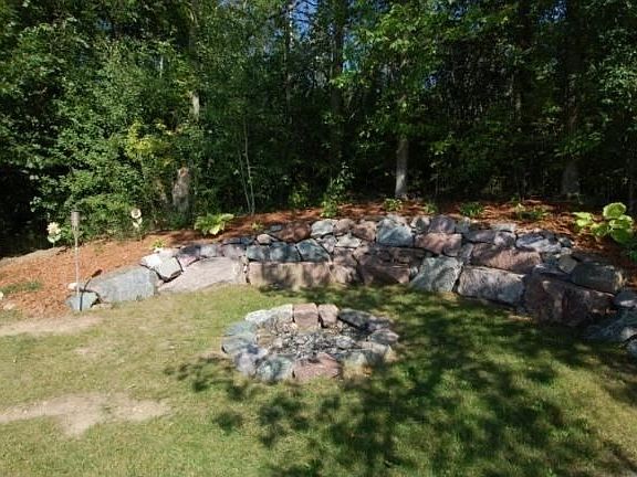 3rd image of 220 Upper Woodford Cir