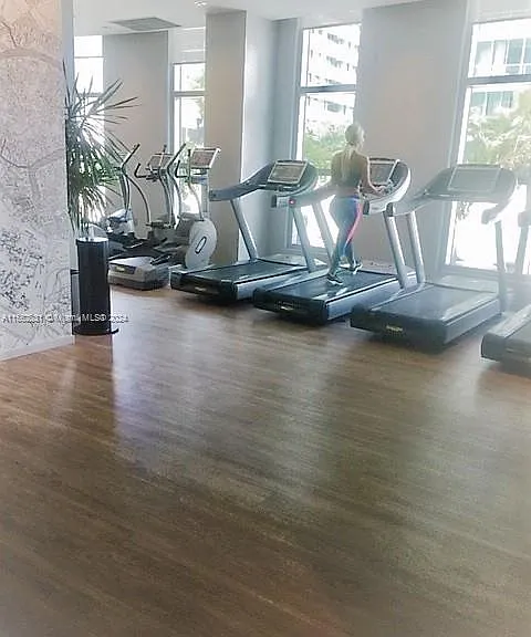 1100 S Miami Ave #1411 — Photo 28