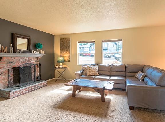 3rd image of 4805 66th Ave W