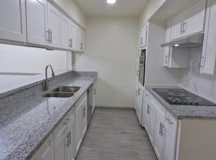 408 E Coombs St APT 2, Alvin, TX 77511