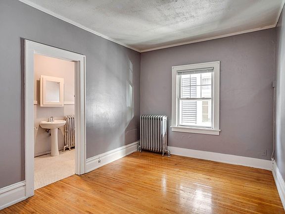 5th image of 1523 W Lake St APT 2B