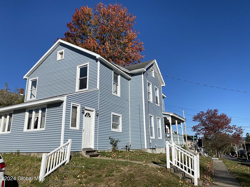 3rd image of 30 Cady Street