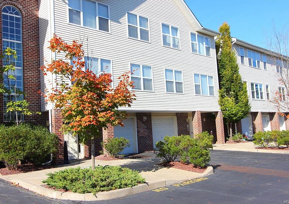1st image of 22 Deer Court Dr