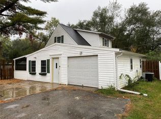 5012 Willa Way, Columbus, IN 47201