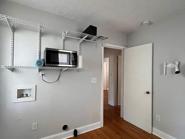1312 Barrow Ct — Photo 14