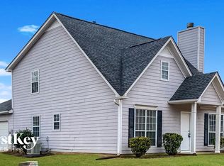 8341 Cahaba Crossing Cir, Leeds, AL 35094