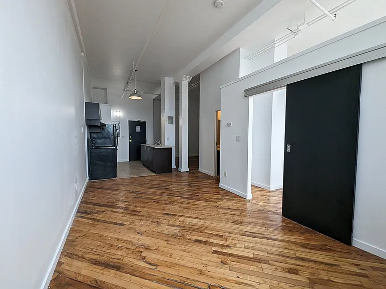 35 Water St S #211 — Photo 18