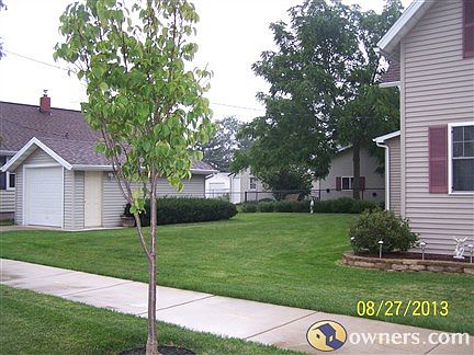 single car garage in front of house