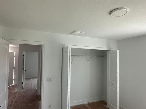 5th image of 12266 Edwards Rd