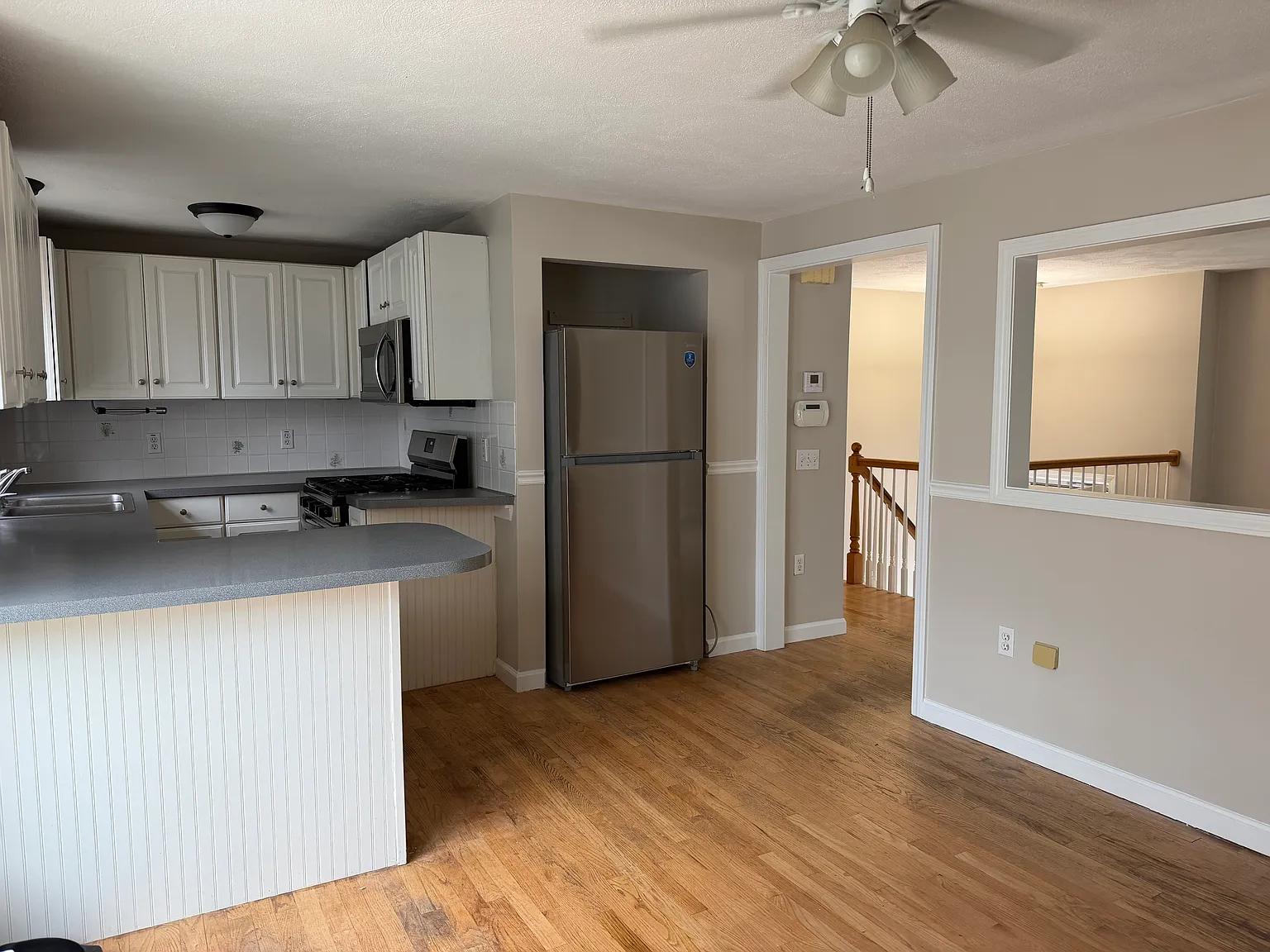 2 bed, 1.5 bath, 1100 sqft, $2,700 — Photo 4