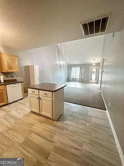 115 Northpointe Dr — Photo 5