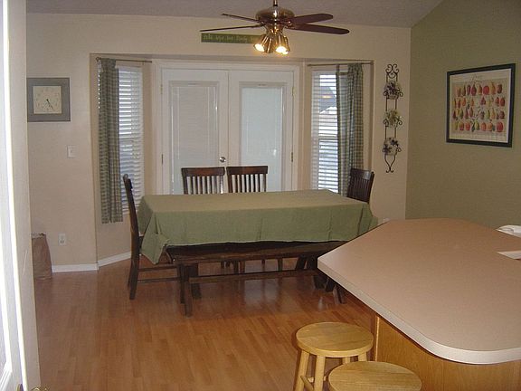 kitchen/dining