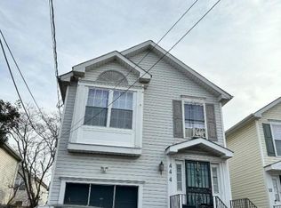 444 S 7th St, Newark, NJ 07103