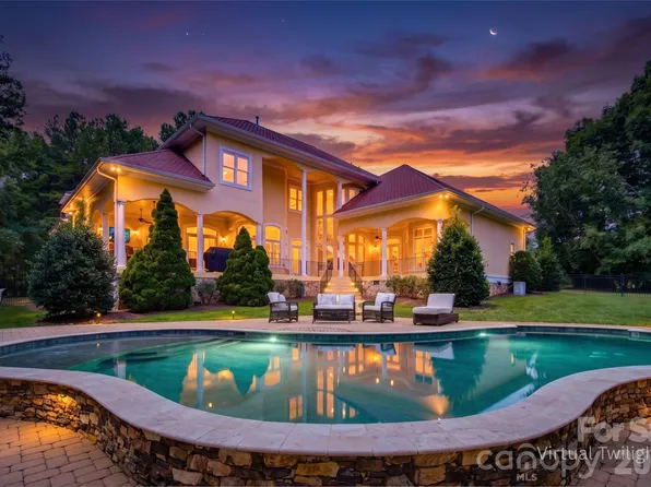 149 Vista Bluff Ln, Mooresville, NC 28117
