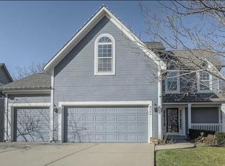 6344 Lakecrest Dr, Shawnee, KS 66218