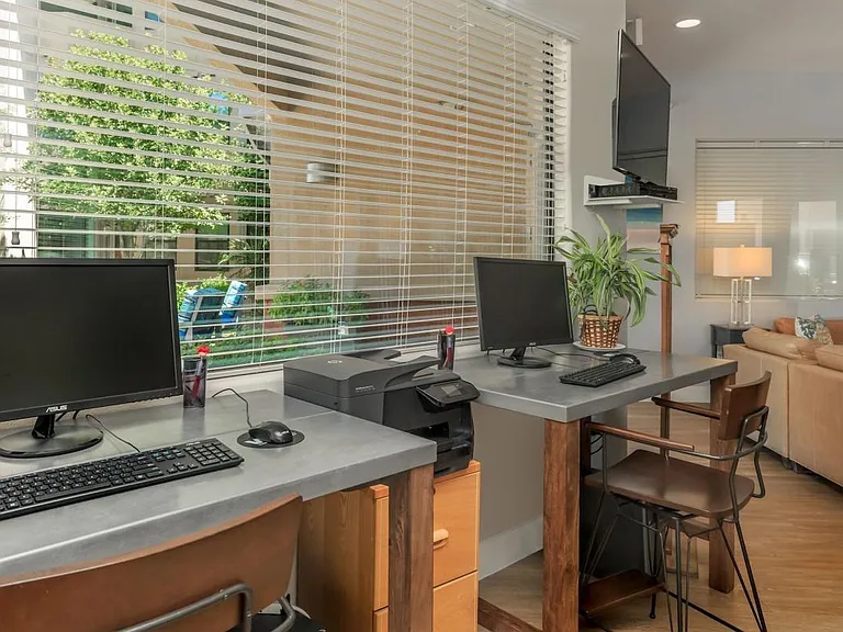 Las Aguas Apartments — Photo 22
