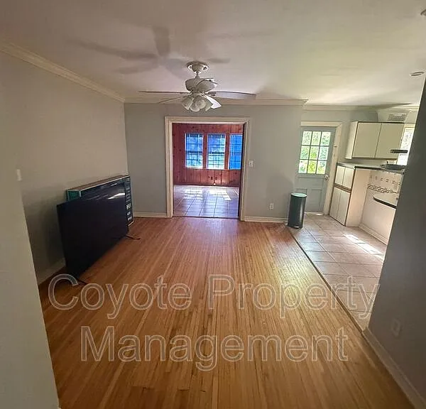 1524 S Jamestown Ave — Photo 4